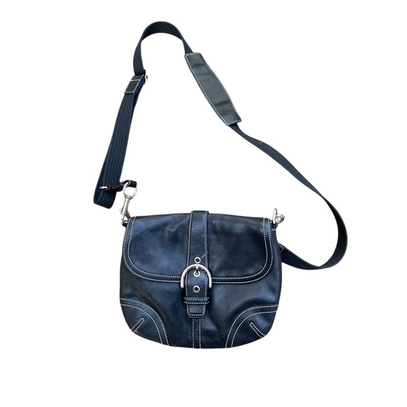 Coach Black Crossbody Bag with Adjustable Strap and Flap Closure y2k 7843 - Picture 1 of 5